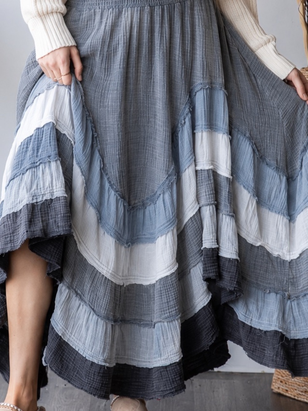 🌟Oli & Hali L Boho Tiered Midi Skirt in Blue and White OH001 - Picture 4 of 5
